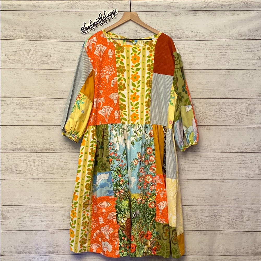 *Afrayed Upcycling Tea Towel Custom Plus Recycled Dress with Red Squirrel